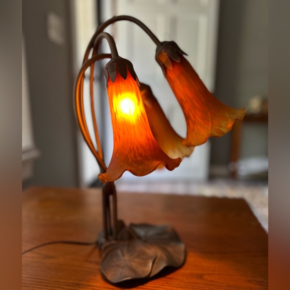 Meyda Tiffany Pond Lily 3 Light Accent Lamp, 16" Height, Amber - Picture 9 of 13